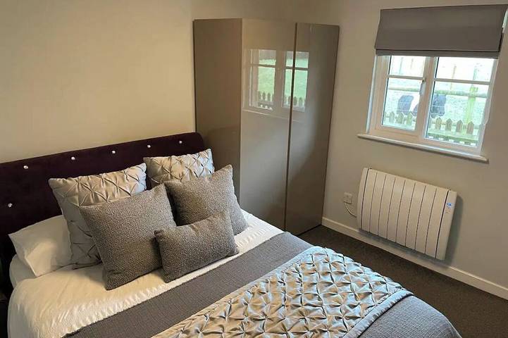 Riverside Stable Cottage, Hunton Yalding Maidstone in Hunton, Kent