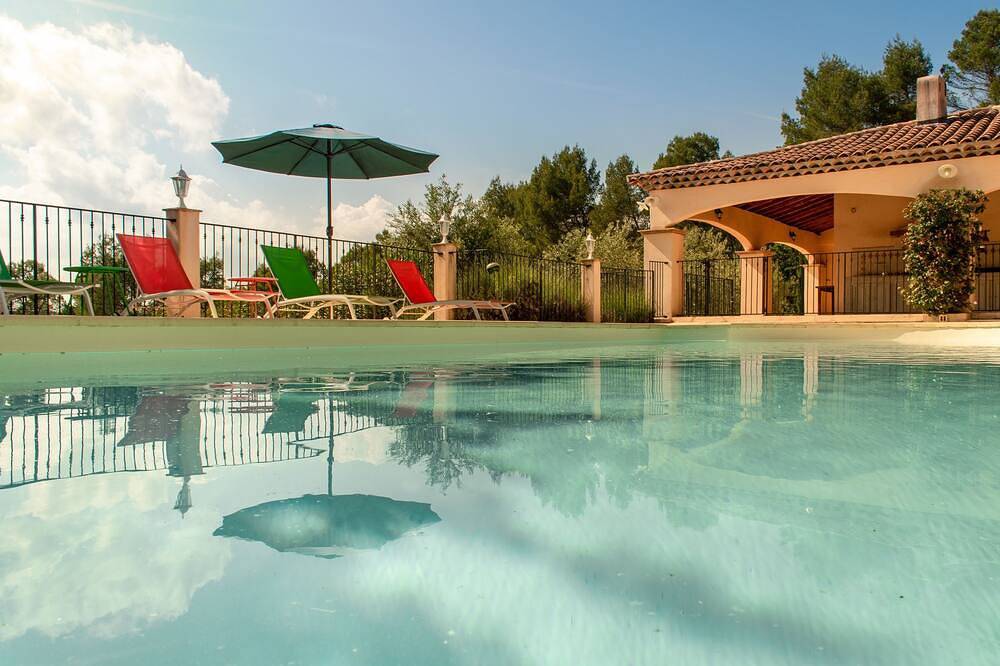 Villa pour 10 Personnes dans Draguignan, Région de Draguignan