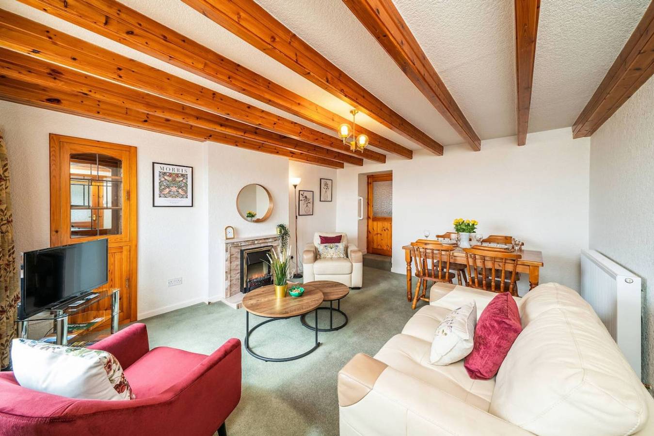 Entire apartment, Bellrock View - Traditional Coastal Retreat in Angus