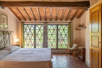 Villa for 6 People in San Gimignano, Siena Province, Photo 4