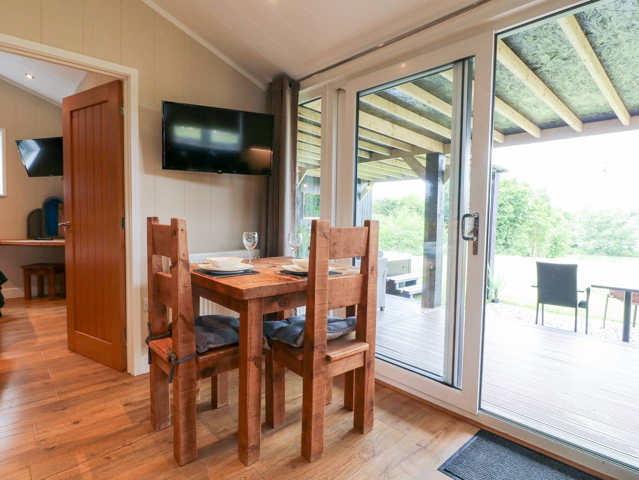 Lodge für 2 Personen mit Whirlpool in Leicestershire