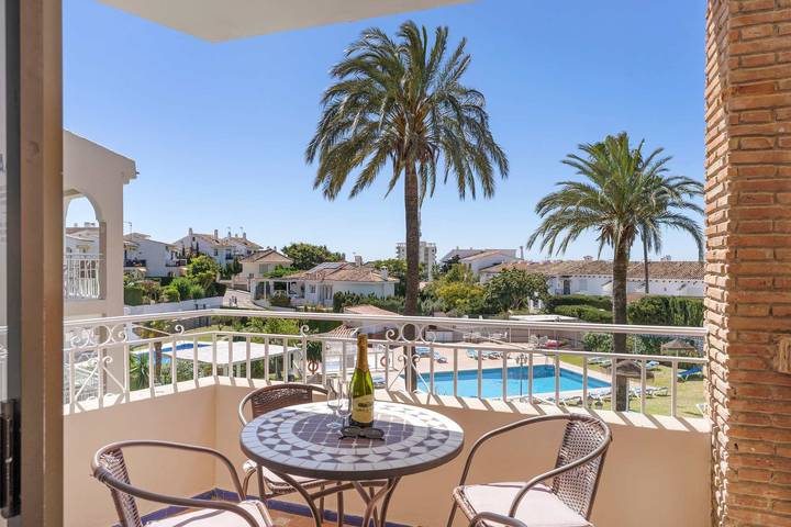 Ferienwohnung für 4 Personen, mit Garten und Pool - 1