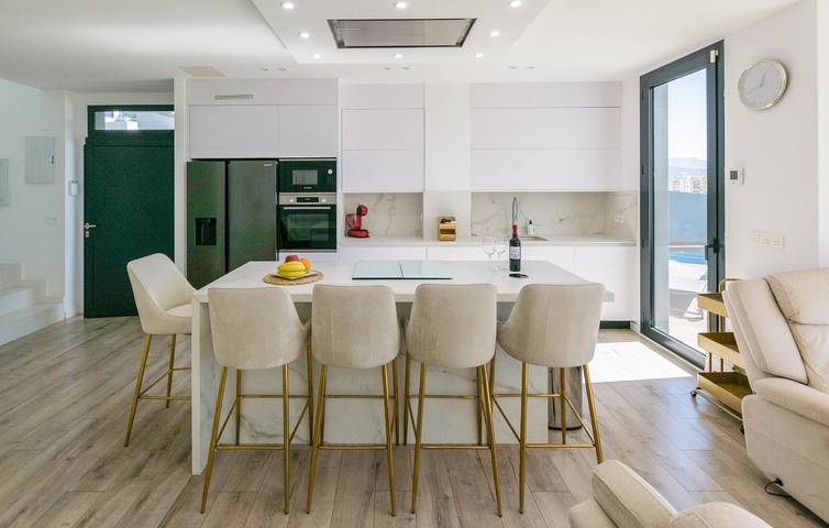 Appartement avec vue sur la mer, avec piscine et terrasse, à 2,5 km de la Costa del Sol in La Viña (Torre del Mar), Vélez-Málaga