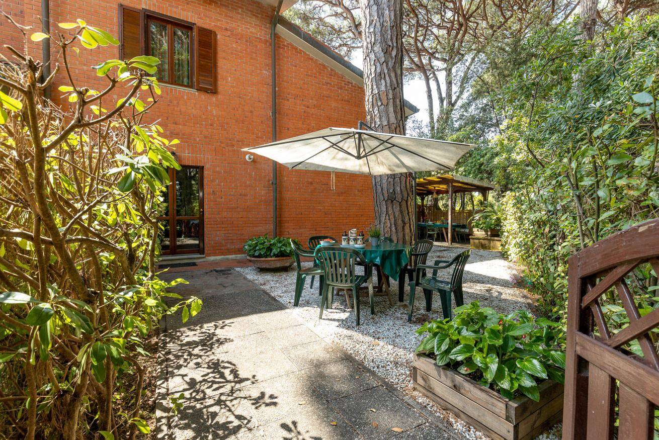 Ganze Wohnung, Ferienwohnung für 6 Personen mit Garten in Pisa, Italienische Riviera