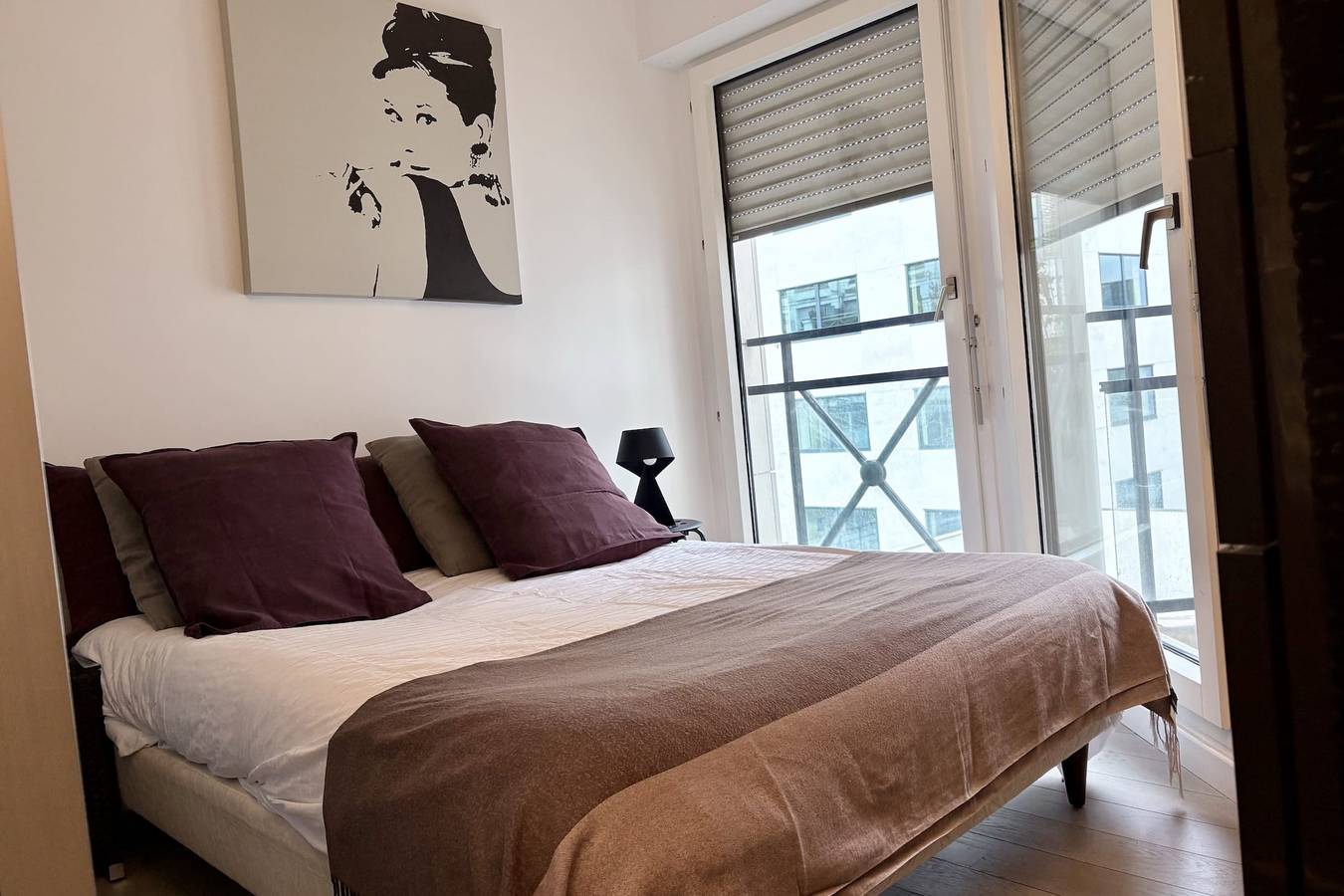 Appartement entier, Séjour lumineux à Levallois-Perret in Levallois-Perret, Hauts-de-Seine