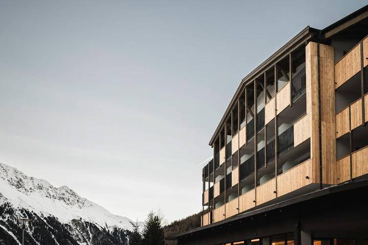 Hotel für 6 Personen, mit Sauna und Pool sowie Balkon und Whirlpool, kinderfreundlich