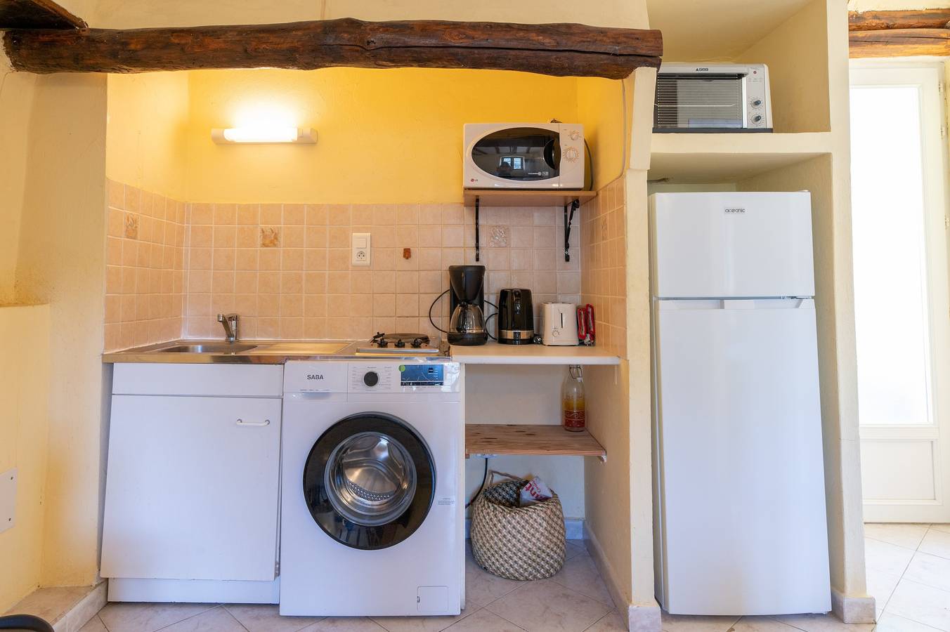 Geheel appartement, Appartement 'Maisonnette Chez Aurèle' met Uitzicht op de Bergen in Santa-Maria-di-Lota, Cap Corse