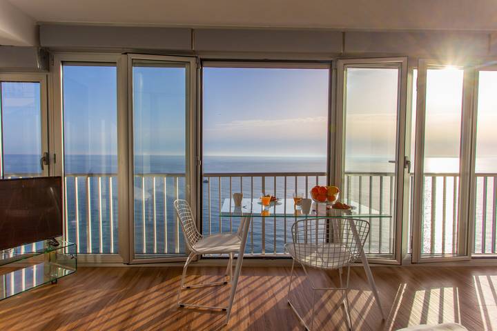 Gîte pour 4 personnes, avec Vue sur l’océan ainsi que Balcon et Terrasse dans Faro De Cullera