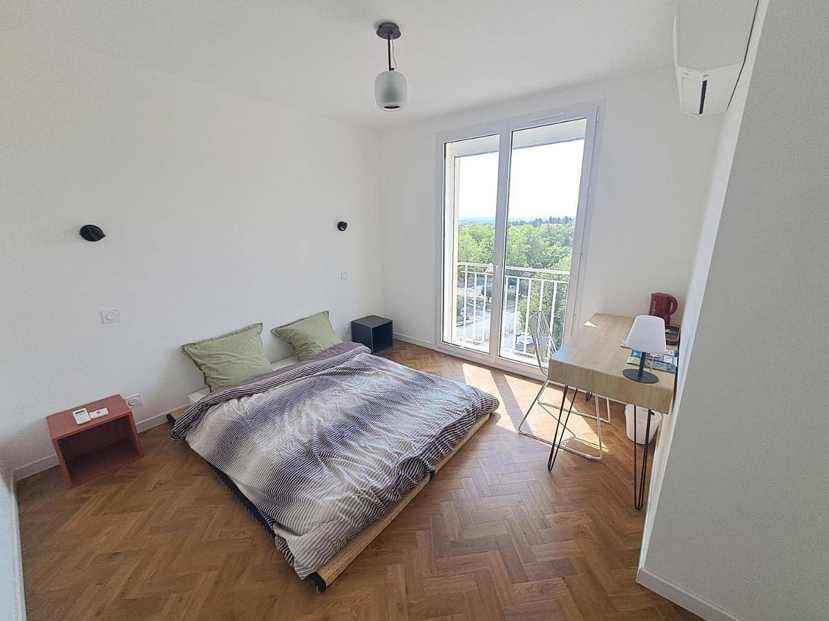 Chambre d'hôte centre-ville Manosque in Manosque, Parc naturel régional du Luberon