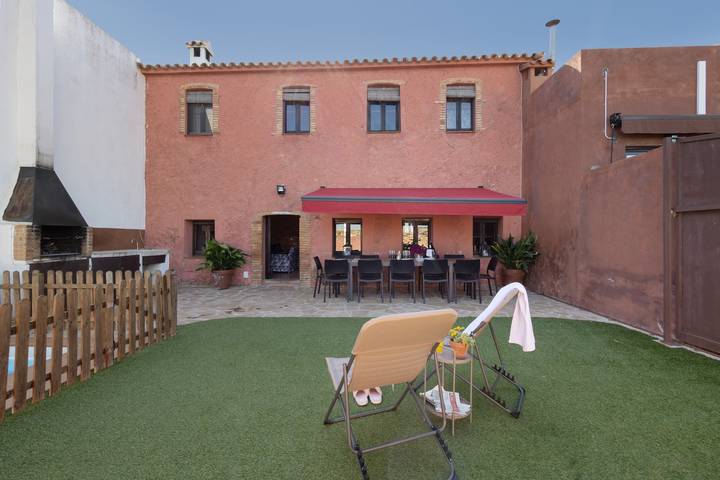 Casa rural para 12 personas, con piscina para niños y jardín, Familias con niños en Bajo Penedés - 4