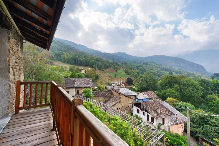 Ferienhaus für 4 Personen, mit Balkon und Garten im Aostatal - 2