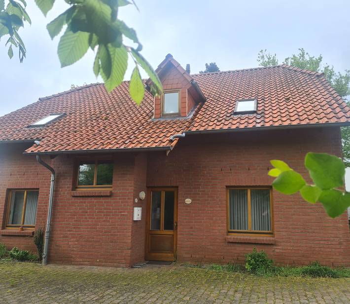 Ganze Ferienwohnung, Schickebude Steinhude 4: 400m zum nächsten öffentlichen Wasserzugang, 5 Minuten zur Badeinsel, ruhige Lage, mit schönem Außenbereich in Wunstorf, Steinhuder Meer