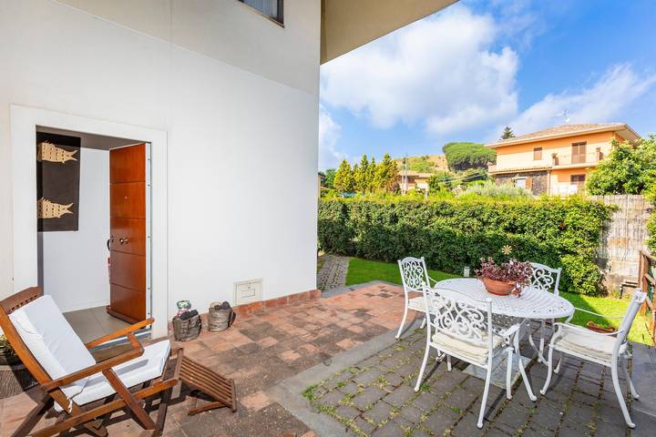 Gîte pour 4 personnes, avec Balcon et Jardin à Mascalucia