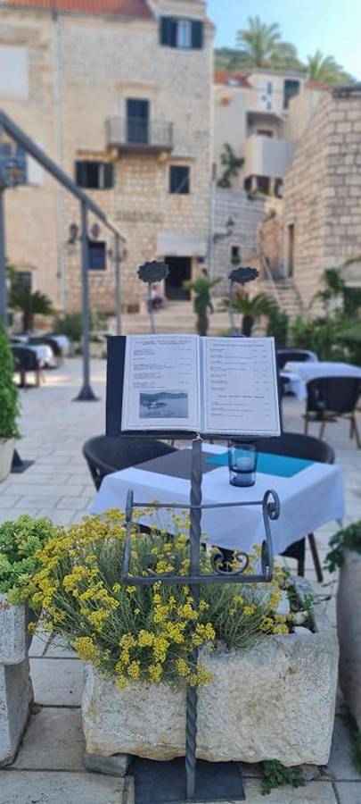 Bed & Breakfast Dionis Vis in Ville de Vis, Vis (Dalmatia)