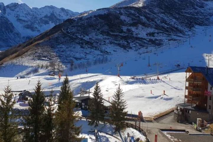 Gîte pour 6 personnes, avec balcon, animaux acceptés à Gouaux-de-Larboust