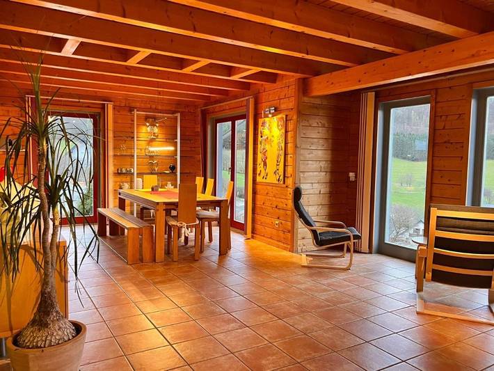 Ferienhaus für 4 Personen, mit Sauna und Seeblick sowie Ausblick und Garten in der Eifel - 2