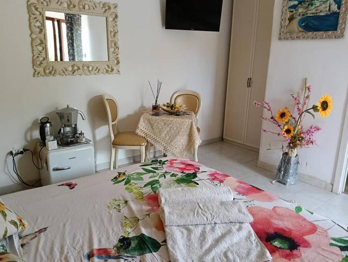 Maison d’hôte pour 3 personnes, avec terrasse, adapté aux familles à Tropea - 3