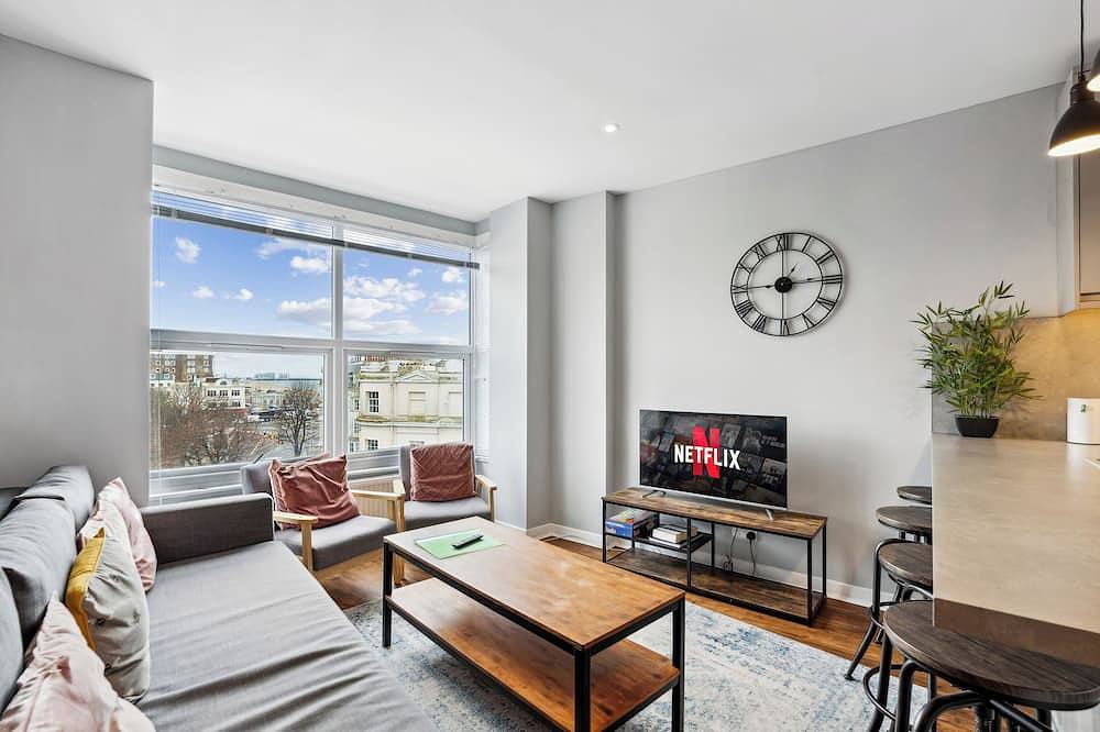 Glamping for 6 People in Brighton, Sussex