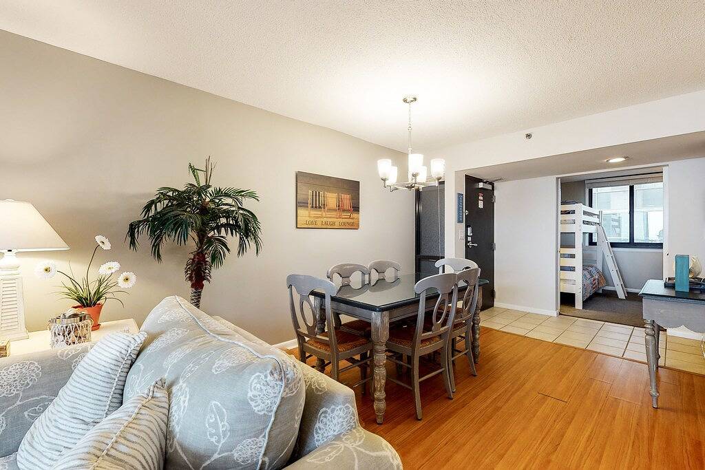 Ganze Wohnung, Sea Colony Ocean 8th floor condo w/ basketball court, pool, and elevator in Sea Colony, Middlesex Beach