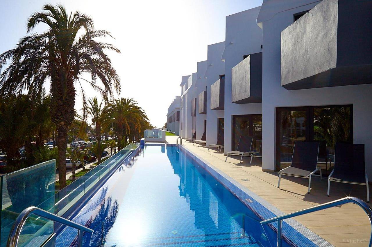 Appart’hôtel pour 10 personnes avec piscine in Playa de las Américas, Arona