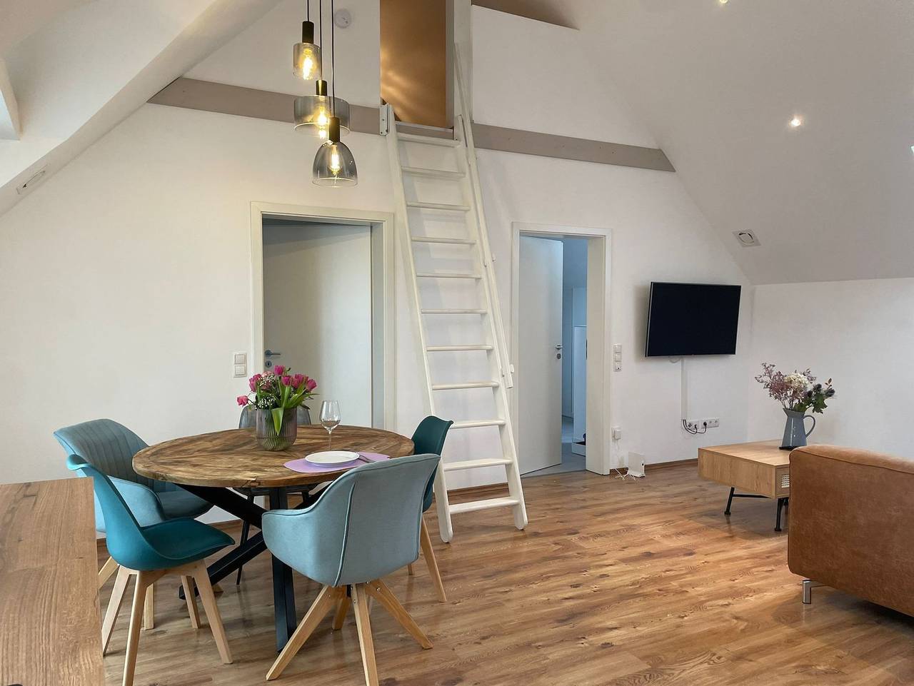 Ganze Ferienwohnung, Appartement Morgensonne in Egling an der Paar, Augsburg und Umgebung