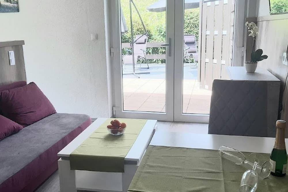 Entire apartment, Appartement/fewo, Dusche, Wc, Wohn-/schlafraum Nr1 - Gästehaus am Sonnenberg in Schweigen-Rechtenbach, Südliche Weinstraße