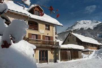 Gîte pour 7 personnes, avec balcon, animaux acceptés à Arvieux