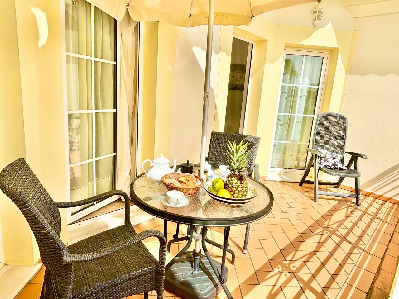 Ruhige Wohnung in der Nähe von Budens Stadtzentrum und Mira Rio in Budens, Faro Distrikt