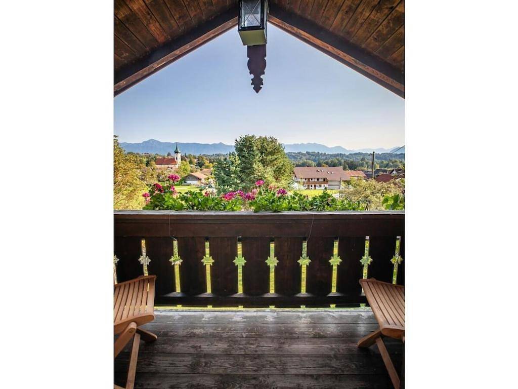 Holiday home with 3 bedrooms in Seehausen am Staffelsee, Das Blaue Land