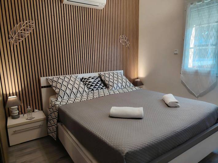 Chambre d’hôte pour 4 personnes, avec Terrasse et Jardin