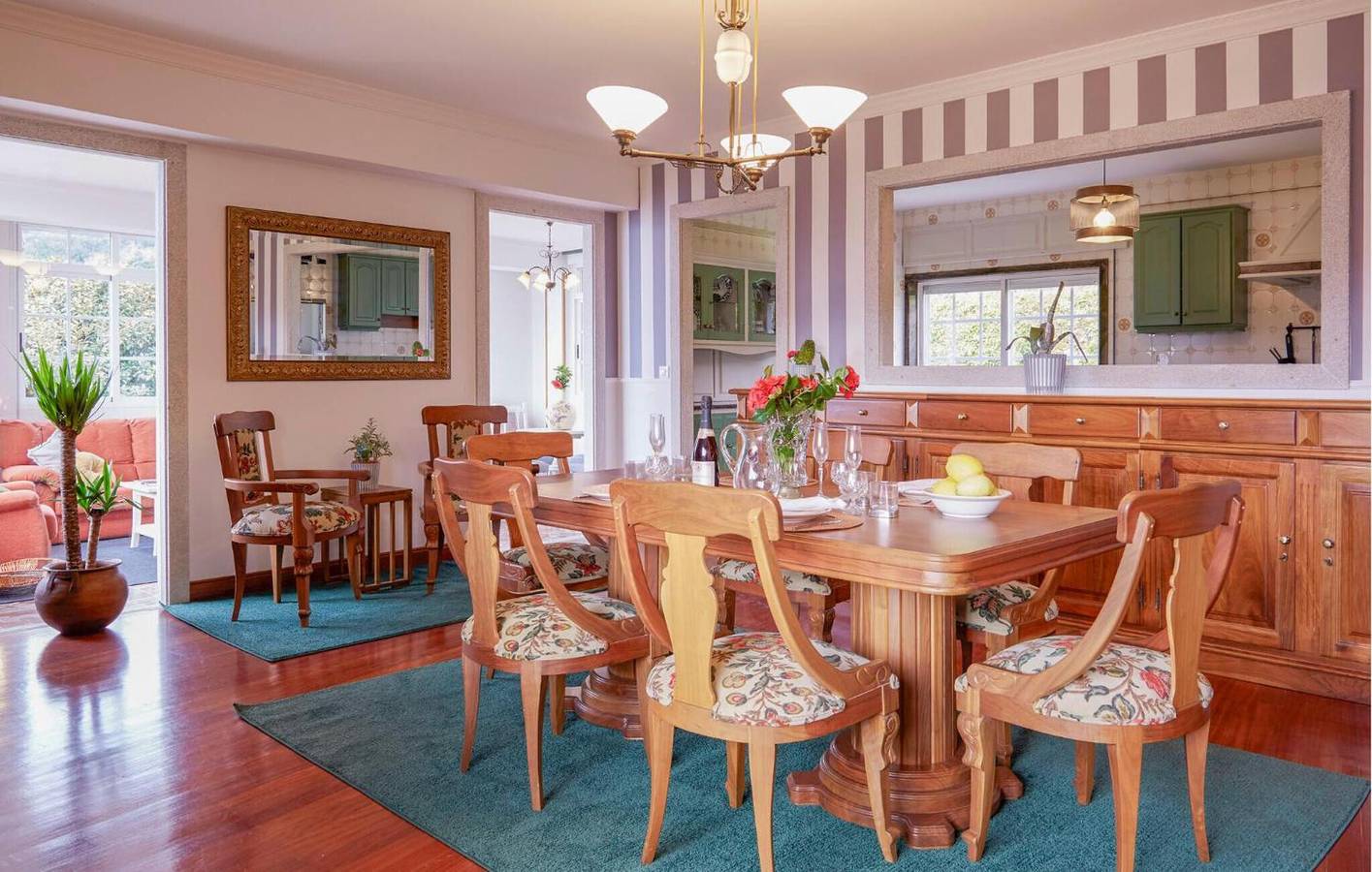 Villa 'Luxury Singular Rosa' with Mountain Views, Private Pool and Garden in Padrón, La Coruña Province