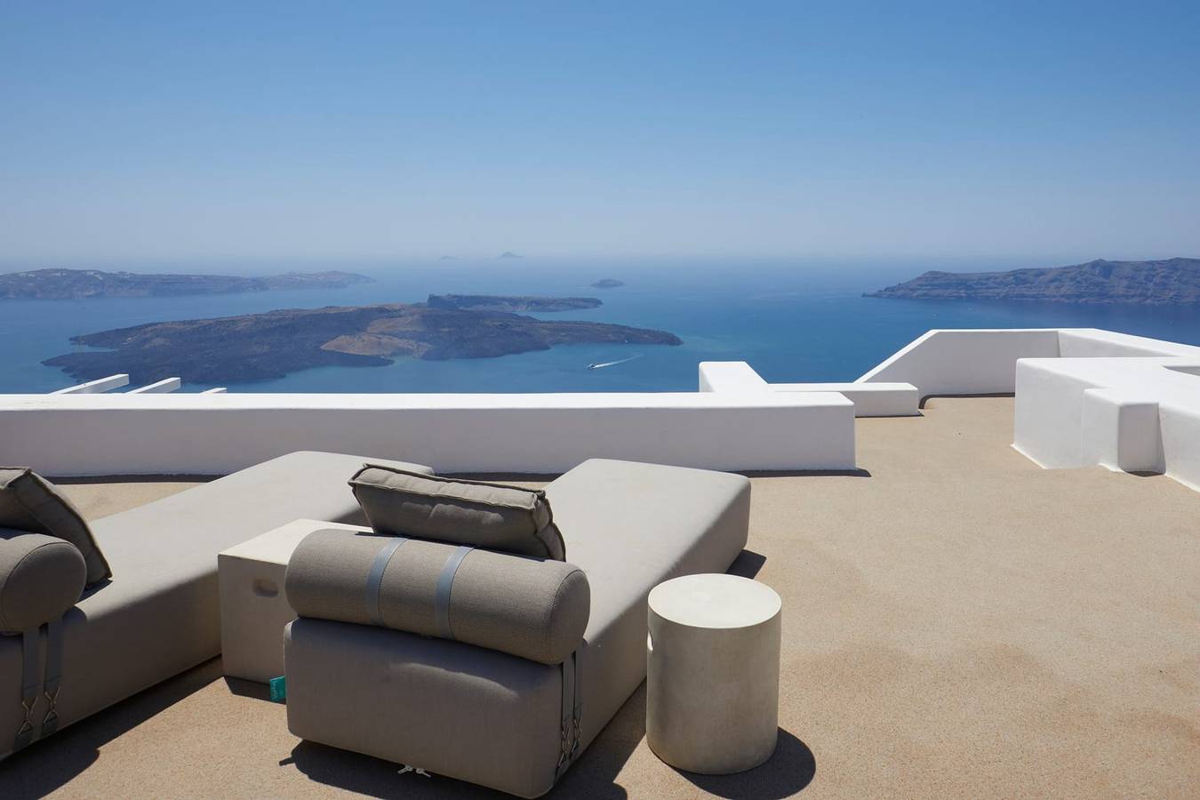 Divine Santorini Villa Heliades, 3 Bdr, Sea Views, Private Pool, Spacious Terrace in Imerovigli, Santorini