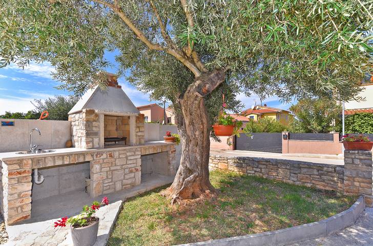 Ferienwohnung für 6 Personen, mit Terrasse in Fazana - 2