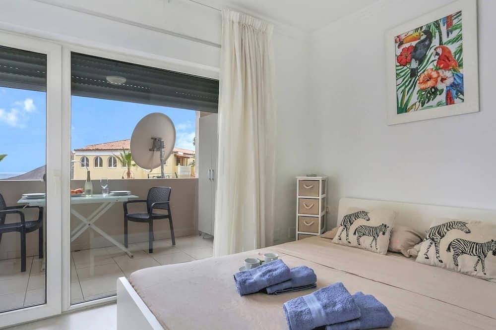 Apartamento entero, Little Gem, Panoramic Balcony, Pool, Wifi in Chayofa, Arona 