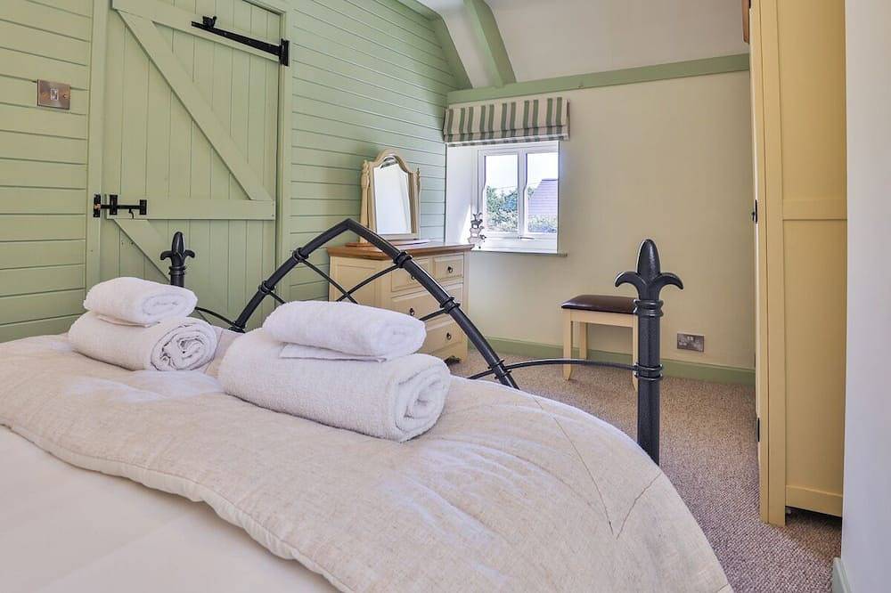 Wunderbares Ferienhaus, ruhige Lage mit beheiztem Innenpool in Pembrokeshire