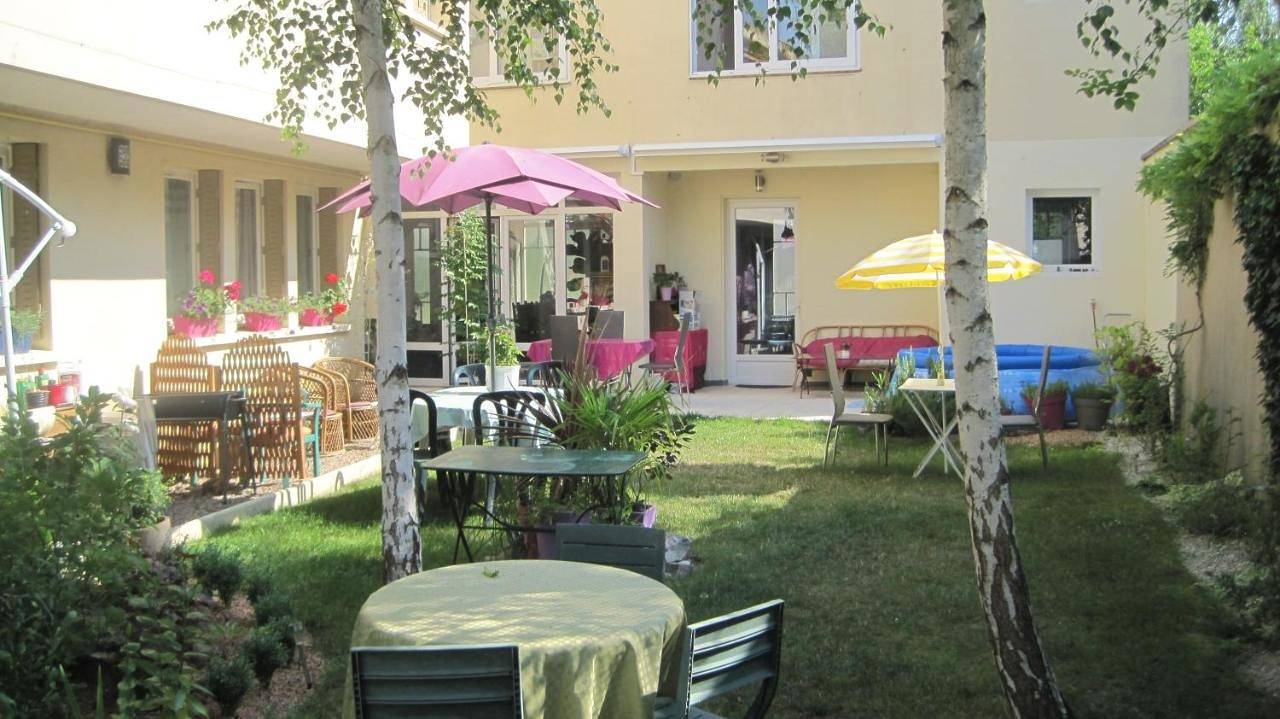 Appartement de vacances entier, Quadruple Room with Shared Bathroom in Paray-le-Monial, Région de Charolles