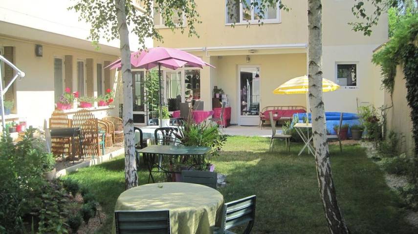 Location de vacances pour 3 personnes, avec Terrasse et Jardin à Paray-le-Monial