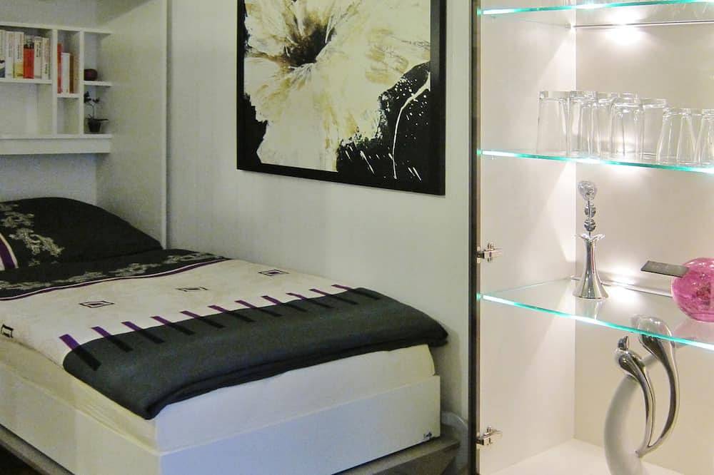 Ganze Wohnung, Ruhige Lage im Herzen der Bremer City mit Parkplatz und Wlan: Top-Ferienwohnung in Neustadt Bremen, Bremen