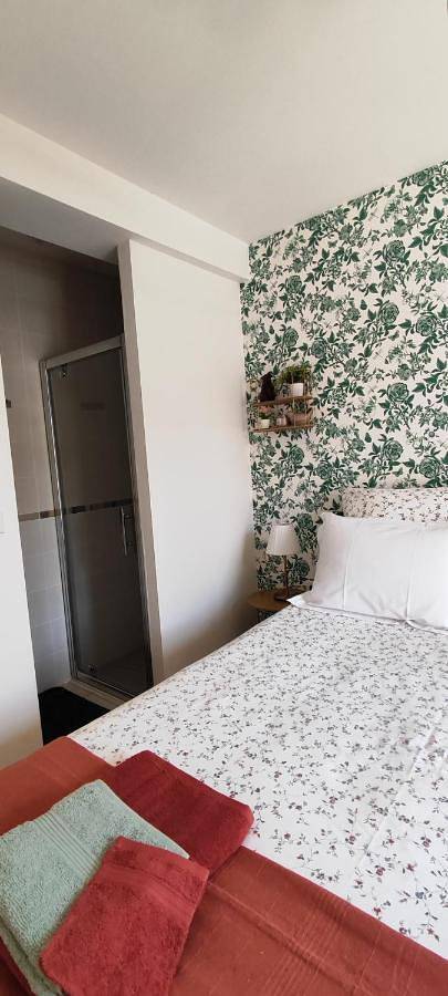 Location de vacances pour 6 personnes, avec piscine et jardin à Arces - 2