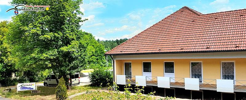 Pension Freizeitzentrum Sambachshof - 3-Raum-Ferienwohnung (60qm) Sambachshof im Wald in Bad Königshofen i.Grabfeld, Franken