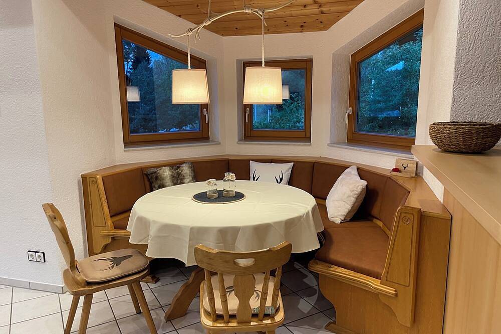 Ganze Wohnung, Schöne geräumige Ferienwohnung direkt am Kirnbergsee für bis zu 6 Personen in Bräunlingen, Hochschwarzwald