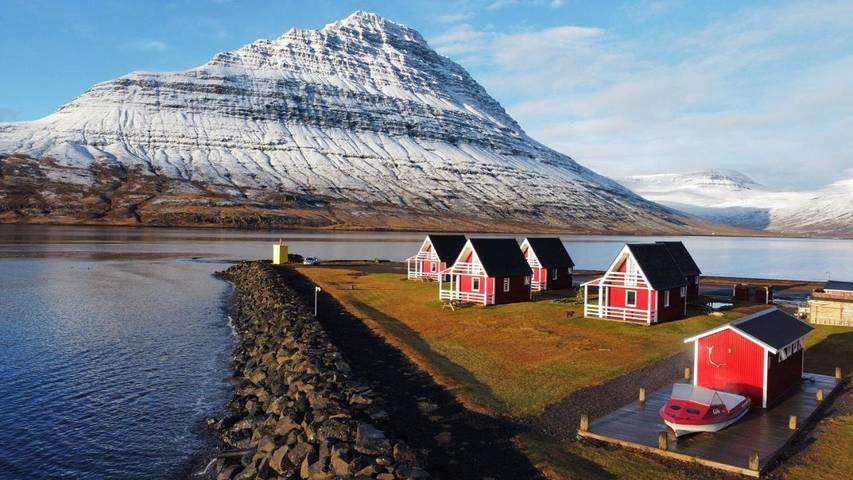 Maison de vacances pour 3 personnes, avec terrasse et jardin ainsi que jacuzzi et sauna en Islande