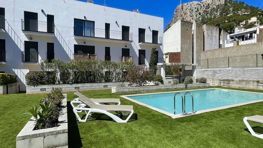 Holiday apartment for 4 people, with pool - 1