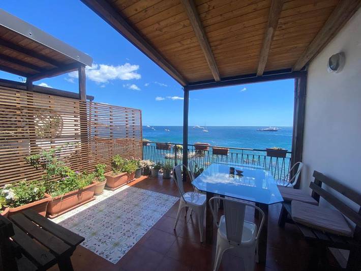 Maison d’hôte pour 2 personnes, avec Balcon ainsi que Terrasse et Vue à Giardini-Naxos