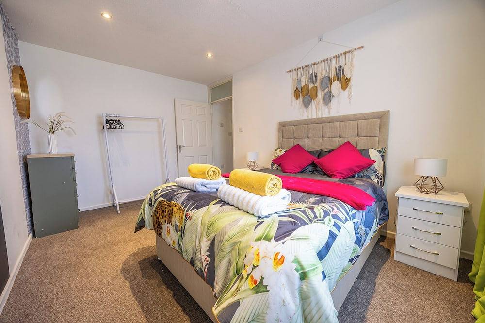 Kingsholm Sunny Vibes: 2 Bedrooms, Stadium, Free Parking, Garden in Gloucester (UK), Gloucestershire