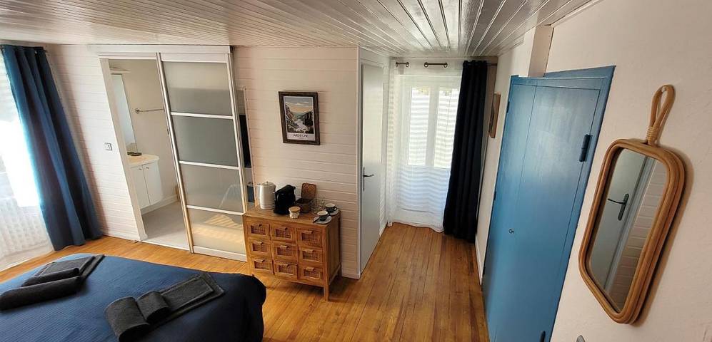 Gîte pour 2 personnes, avec piscine ainsi que balcon et vue à Mariac - 3
