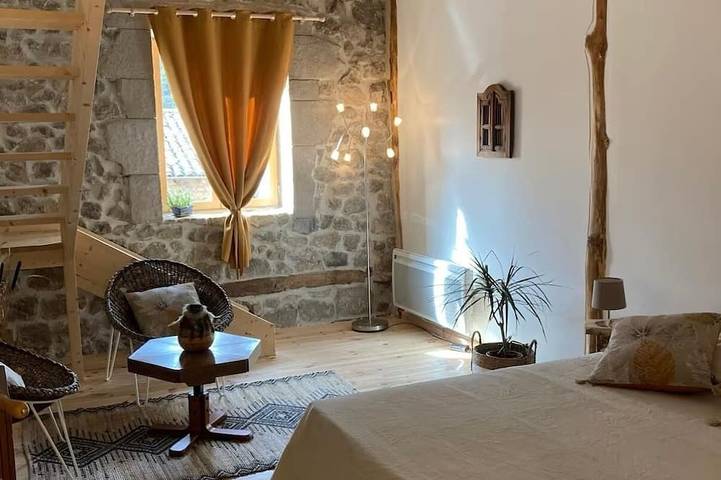 Location de vacances pour 14 personnes à Satillieu - 2