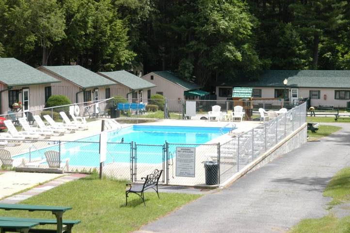 Resort für 8 Personen, mit Terrasse und Ausblick sowie Pool - 1