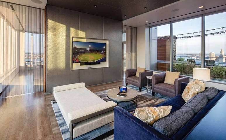 Apartment for 2 people, with pets in Boston