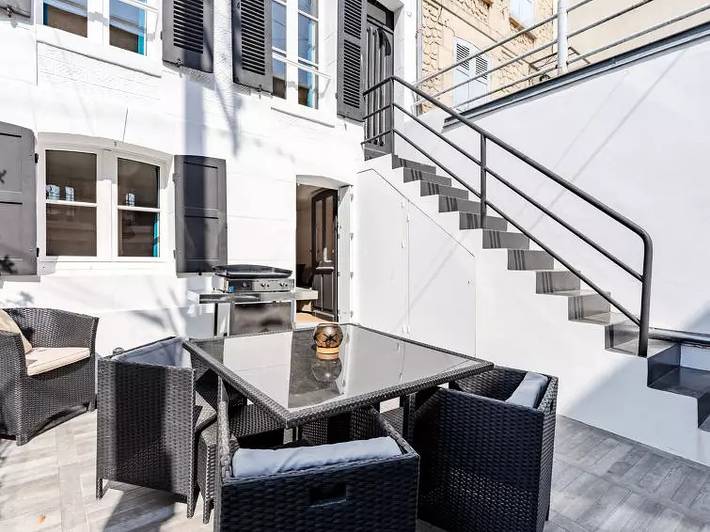 Location de vacances pour 6 personnes, avec terrasse dans Office De Tourisme De Trouville Sur Mer - 2